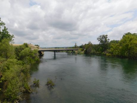[Picture of 1987 CA 132 bridge]